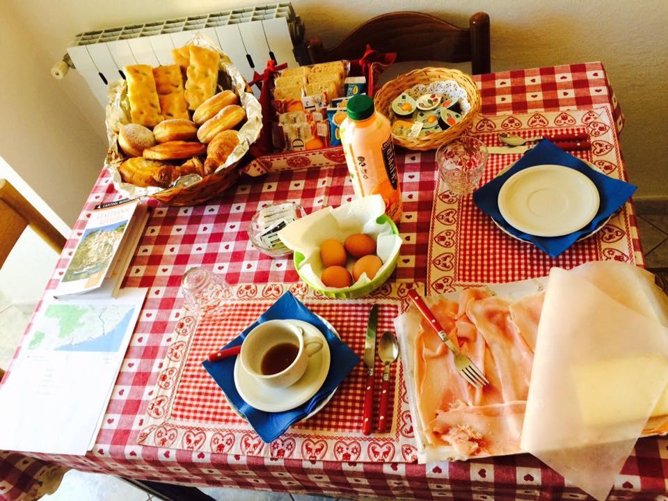 Casa Azzurra Ormea Bed & Breakfast ภายนอก รูปภาพ